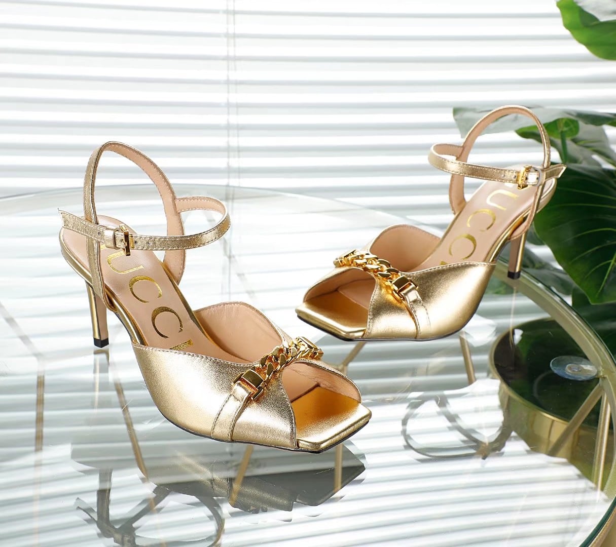 Gucci Metal Chain Stiletto Heels Flip Flop Fish Mouth Sandals Gold