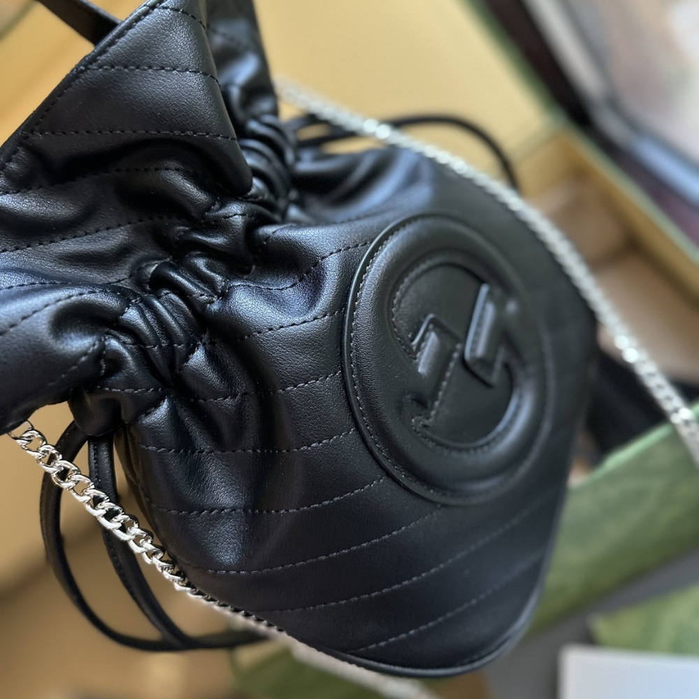 Gucci Blondie Mini Bucket Bag Black 19Cm 760313 Aacp7 1000