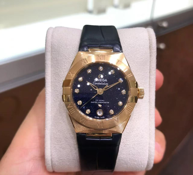 Omega Constellation Ladies' Selection 29mm yellow gold on leather strap 131.53.29.20.53.001