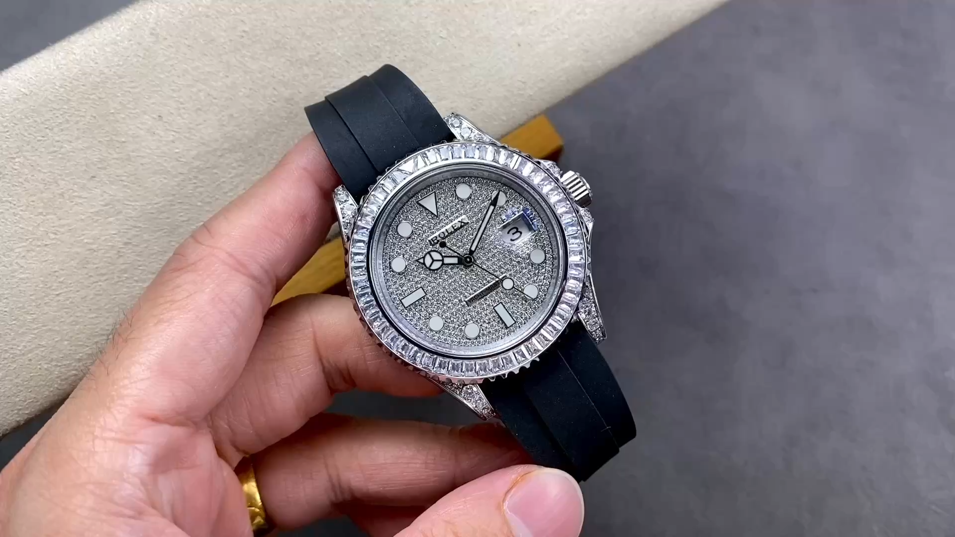 【Super Clone】Rolex Yacht Master 226679TBR White Gold 42mm Baguette Diamond Watch