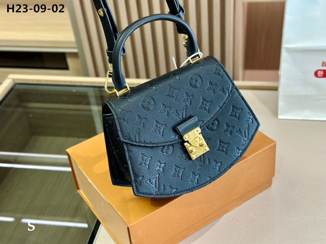 Louis Vuitton Tilsitt Bag Monogram Black 23Cm