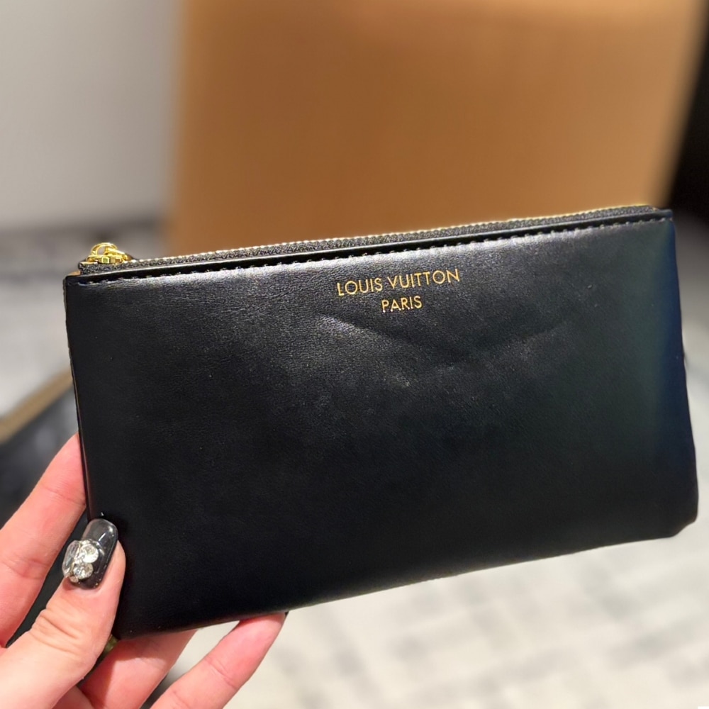 Louis Vuitton Coussin Hobo MM Black 30Cm M12068