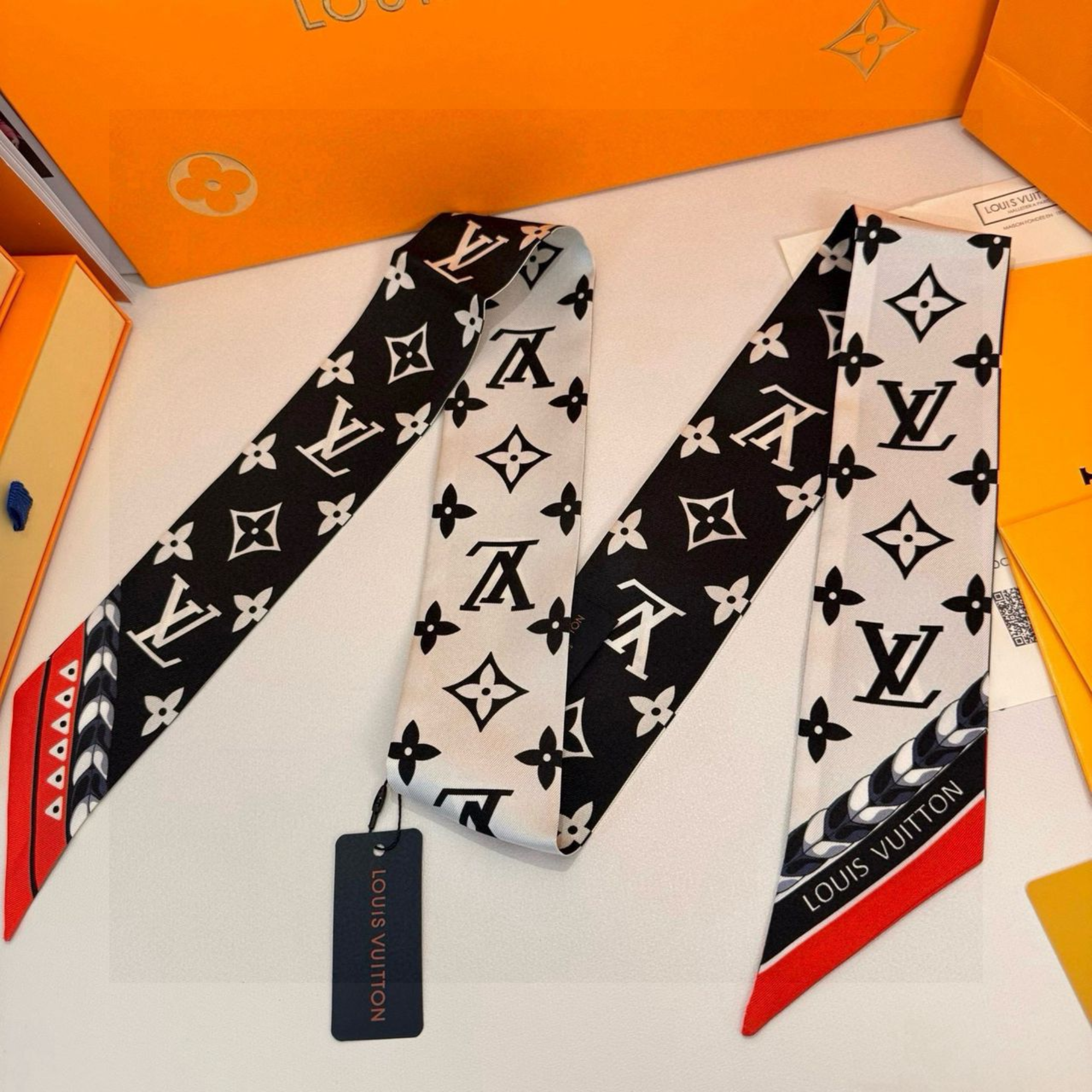 Louis Vuitton Crafty Bi-Colour Bandeau Scarf
