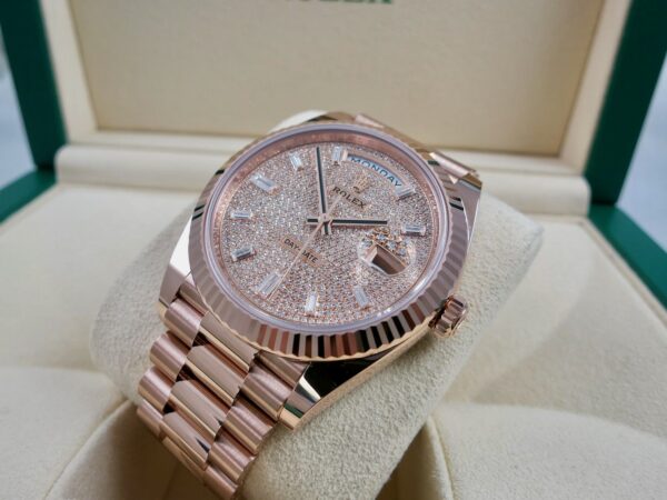 [Superclone] Rolex Day-Date 40mm Diamond – Paved Dial President 228235