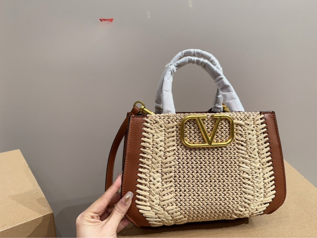 Valentino Garavani VLogo Signature Handbag With Raffia Embroidery 22Cm