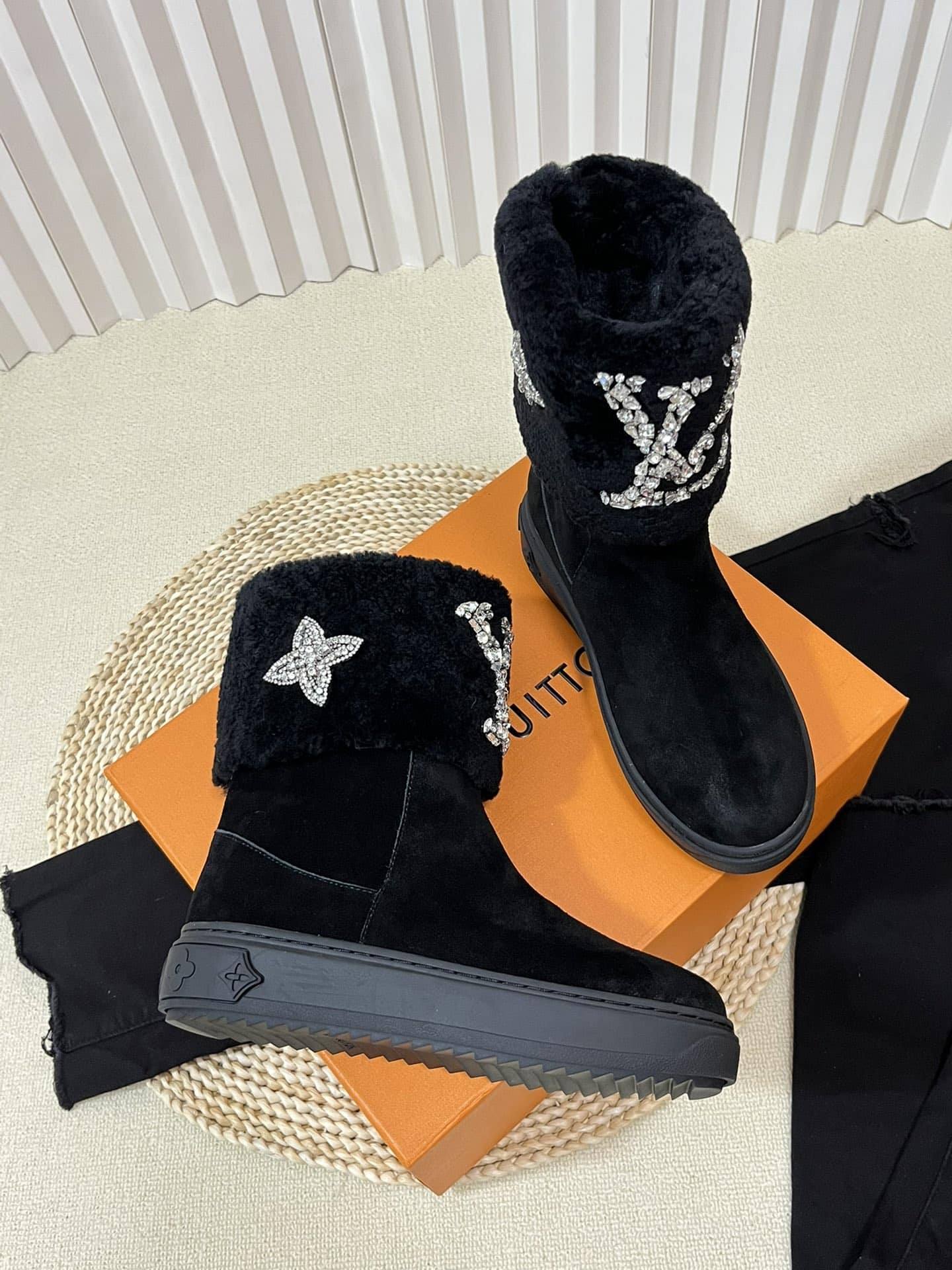 Louis Vuitton Ankle Boot Studded With Diamonds Black