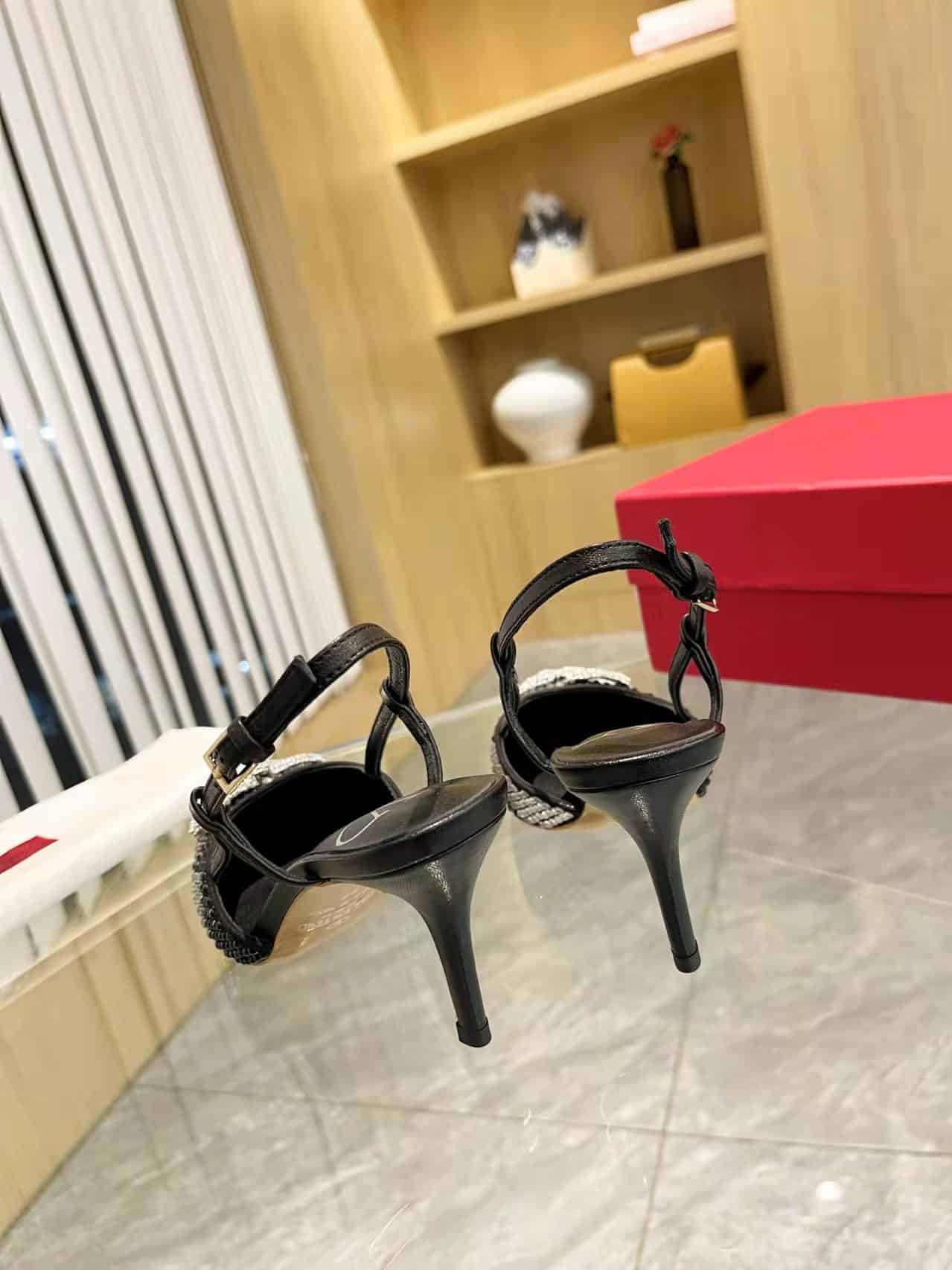 Valentino VLogo Signature Back Strap Crystal High Heels Black Ws0R01Ewkzrn