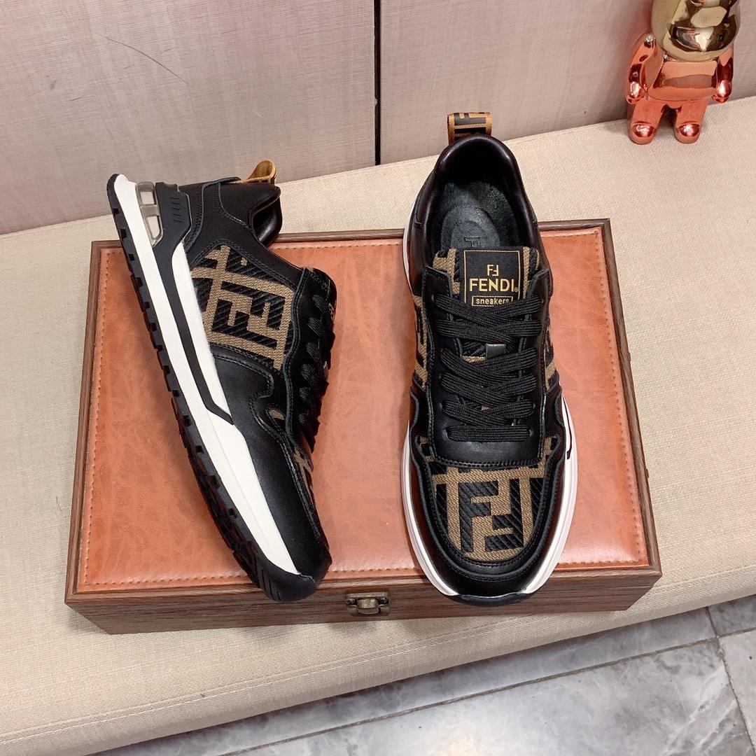 FENDI CASUAL SNEAKERS