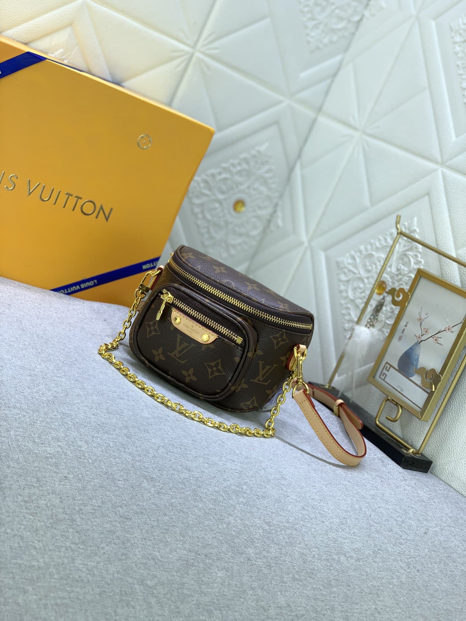 Louis Vuitton Mini Bumbag Bag Monogram Canvas 17Cm M82335