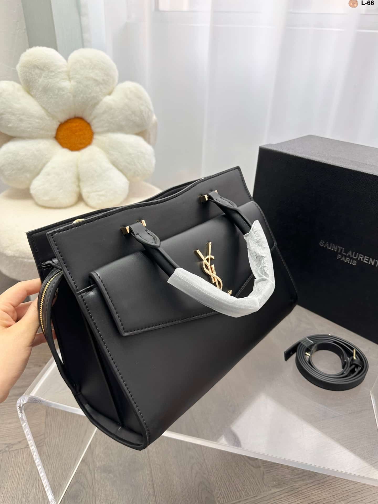 Saint Laurent Uptown Medium Leather Tote Bag Black 31Cm