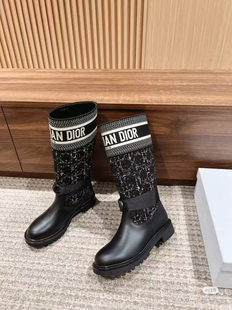 D-Major Boots