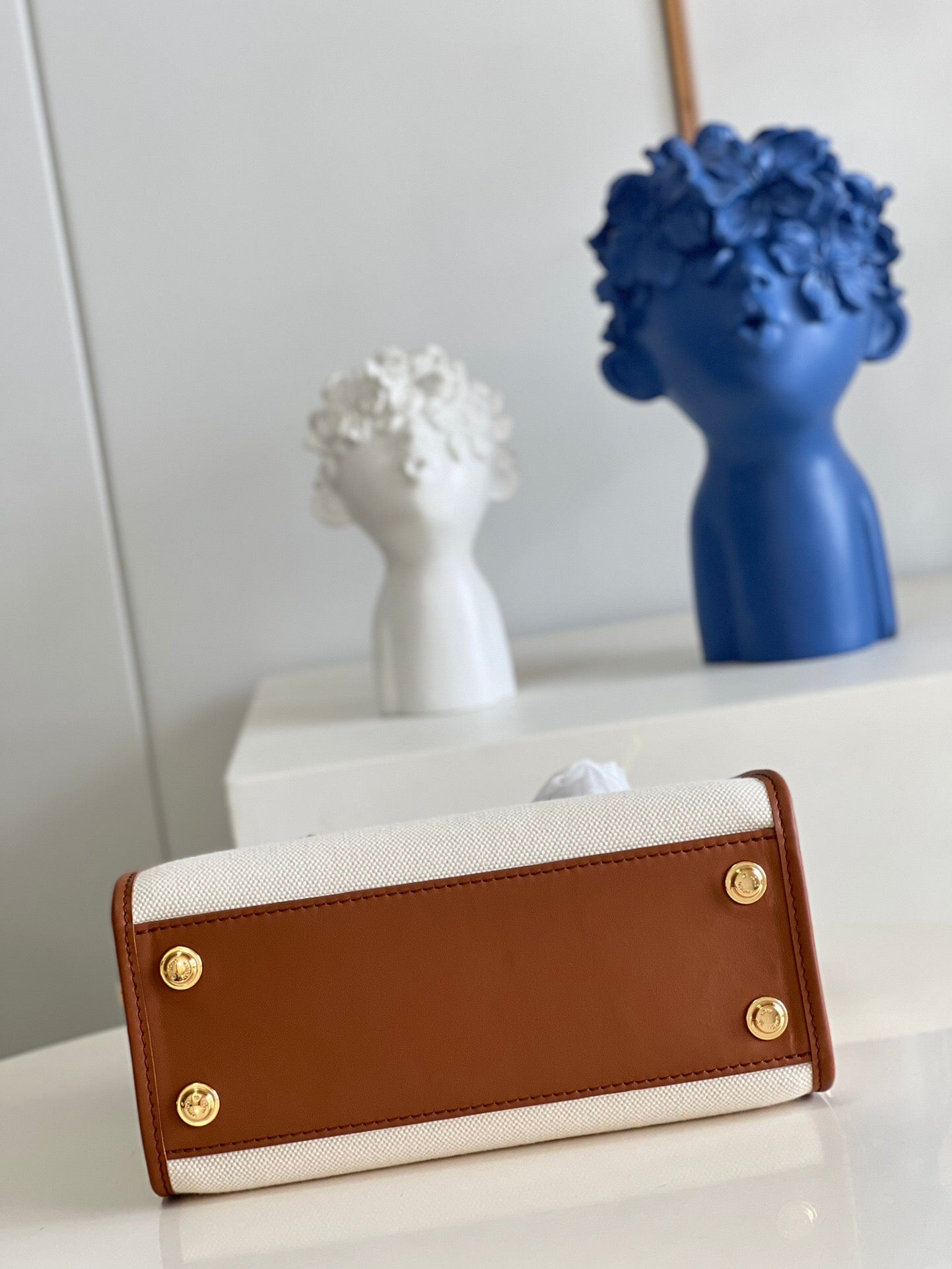 Louis Vuitton On My Side Pm 25Cm Brown