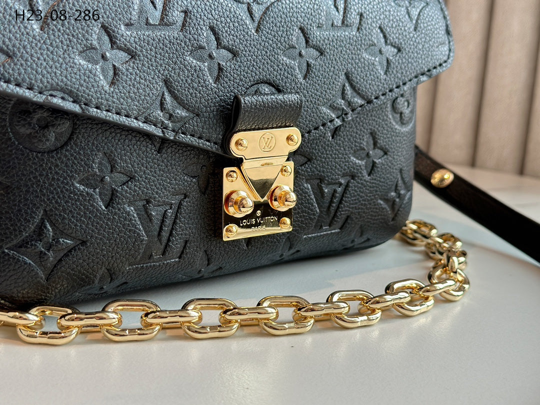 Louis Vuitton Pochette M Tis East West Bag Black 21Cm M46595