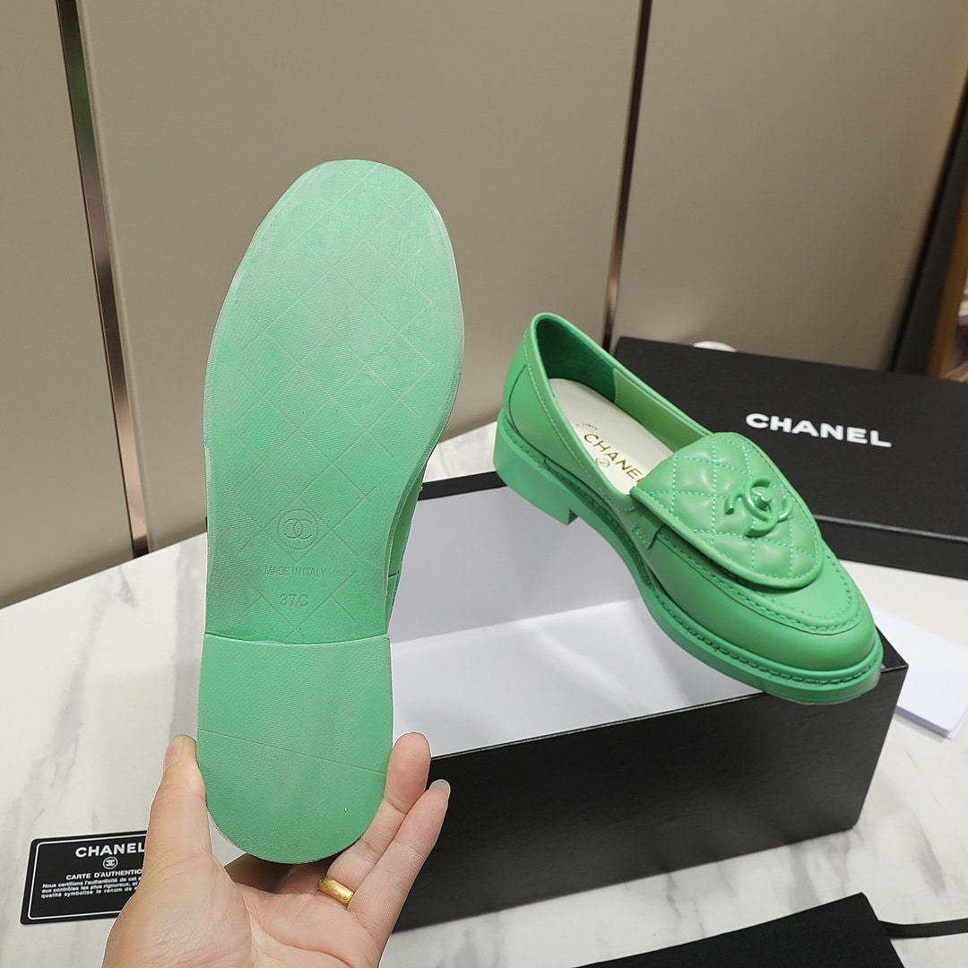 Chanel Cc Nib Turnlock Moccasins Flat Loafers Green