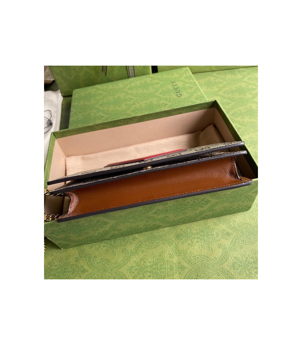 Gucci Valentine’s Day Chain Card Case Wallet