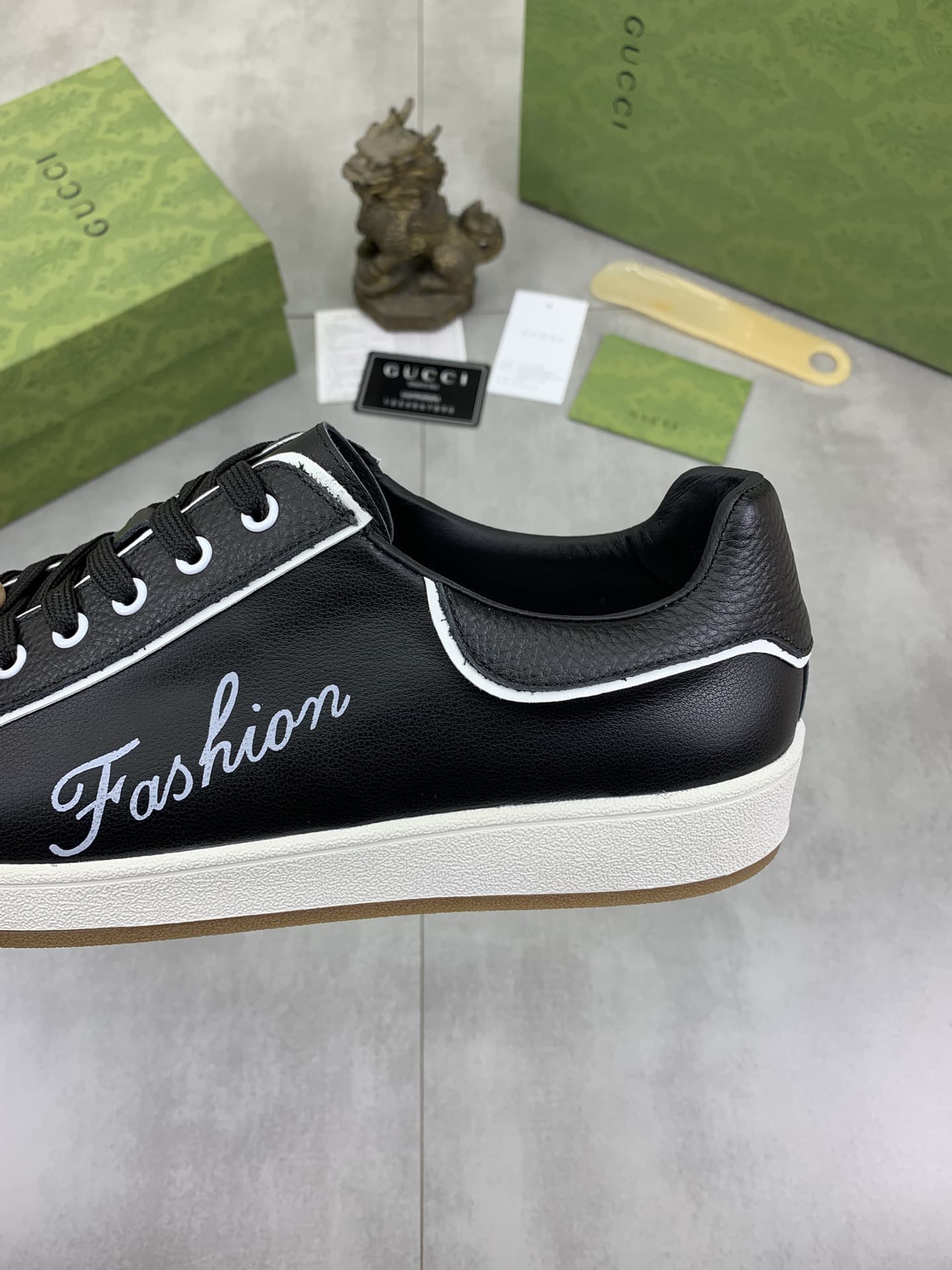 Gucci Classic Fashion Sneaker With Edge Black