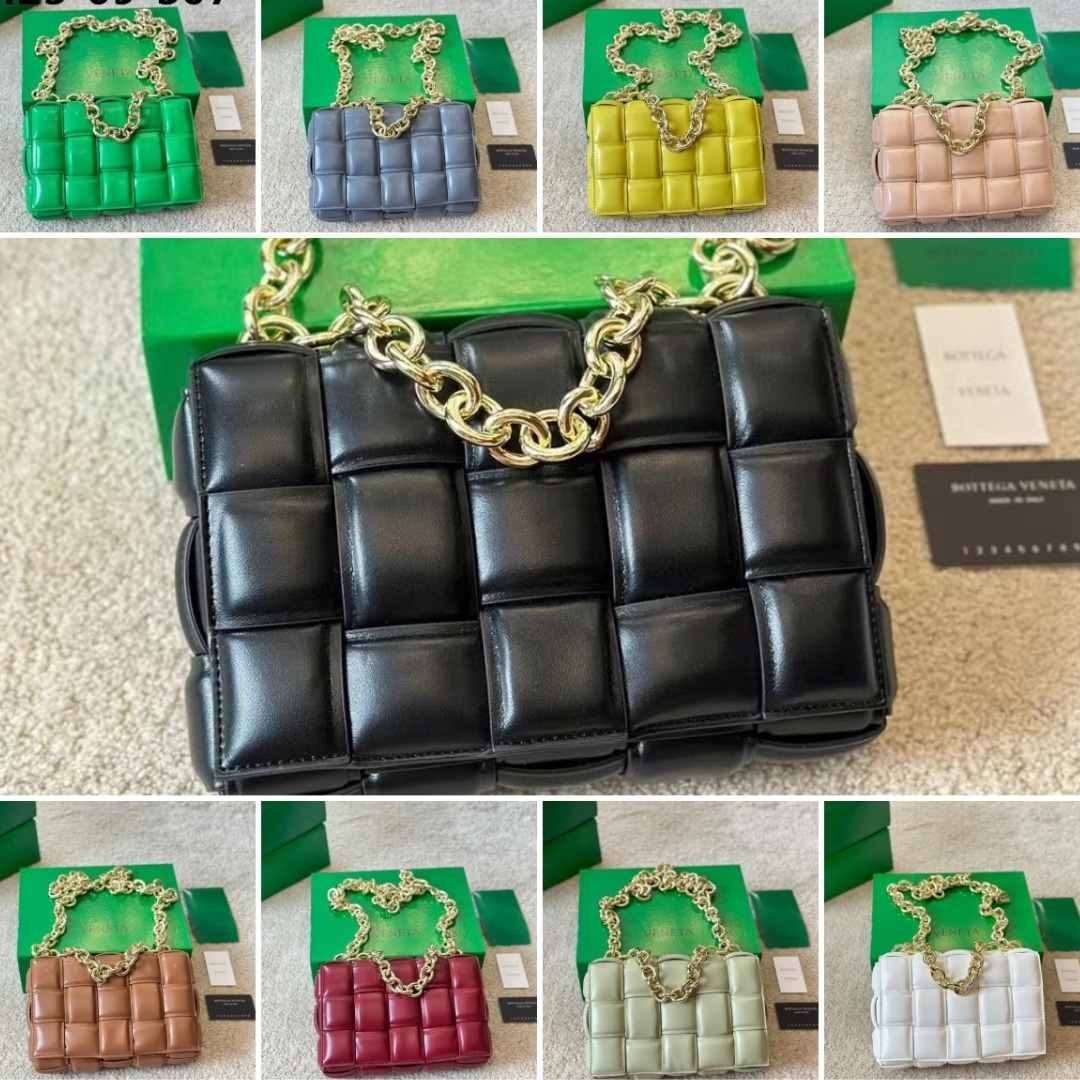 Bottega Veneta Chain Bag In White 26Cm
