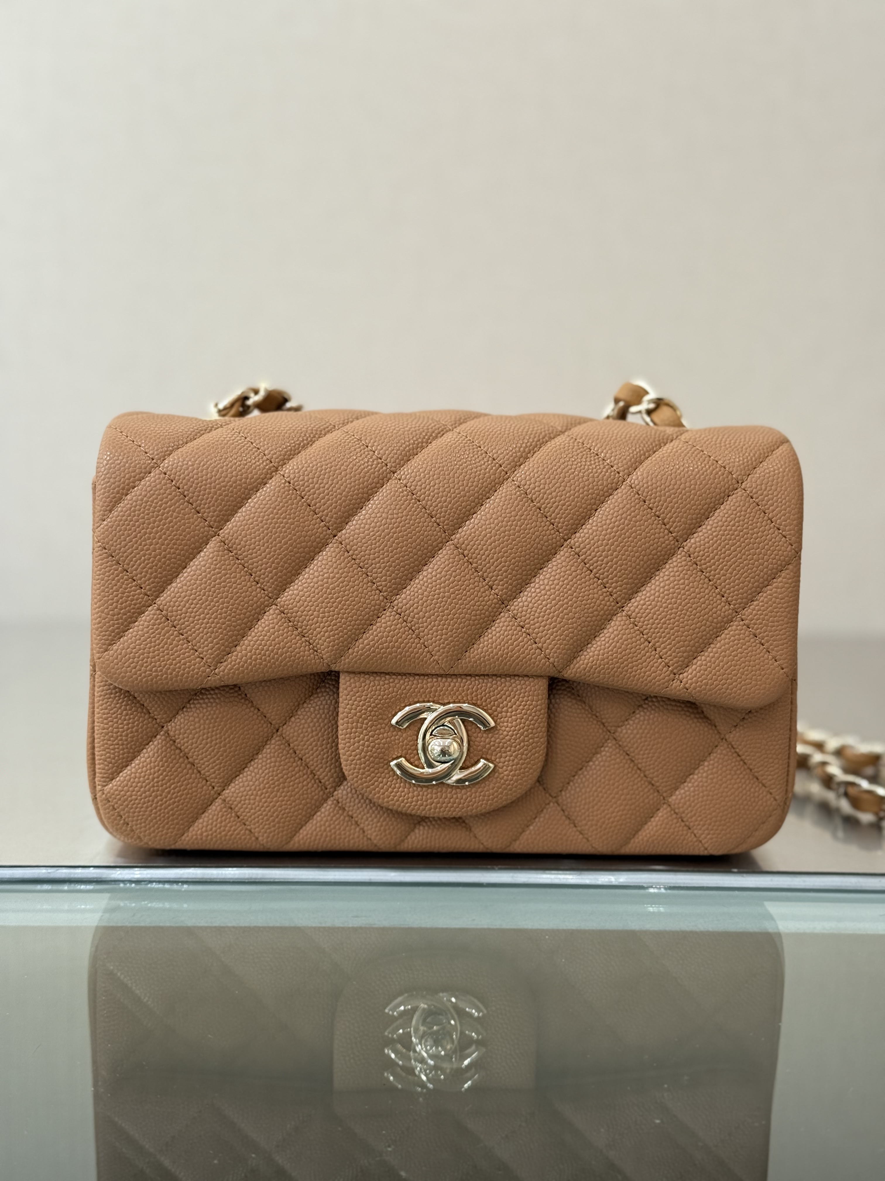 Mini Classic Flap Handbag（Caramel Camel）