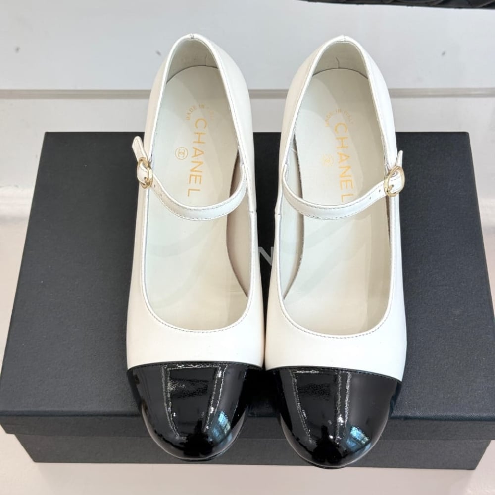 Chanel Mary Janes Patent And Imitation Pearls White Black G46775 B22202 U4186