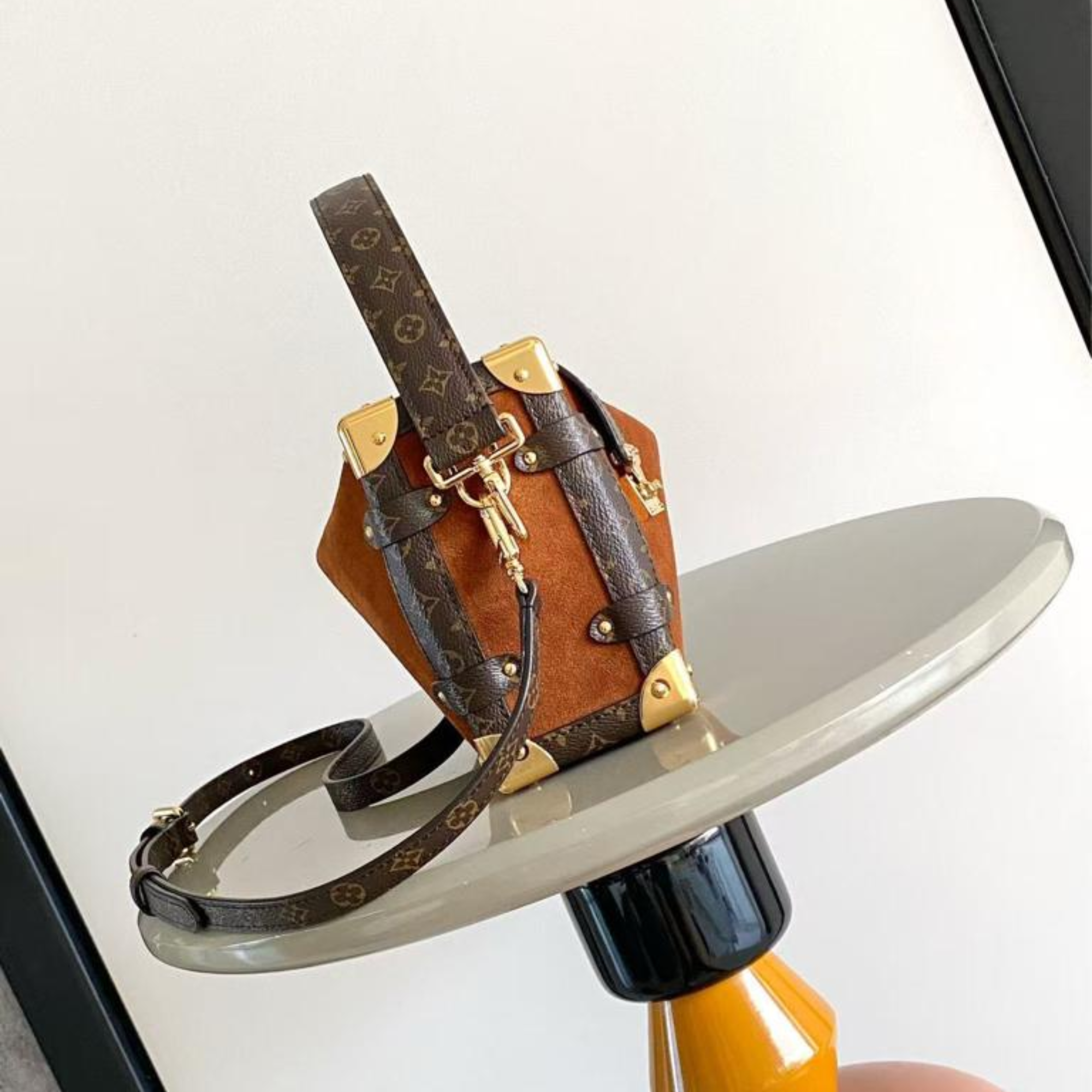 Louis Vuitton MM Side Trunk Bag M15072