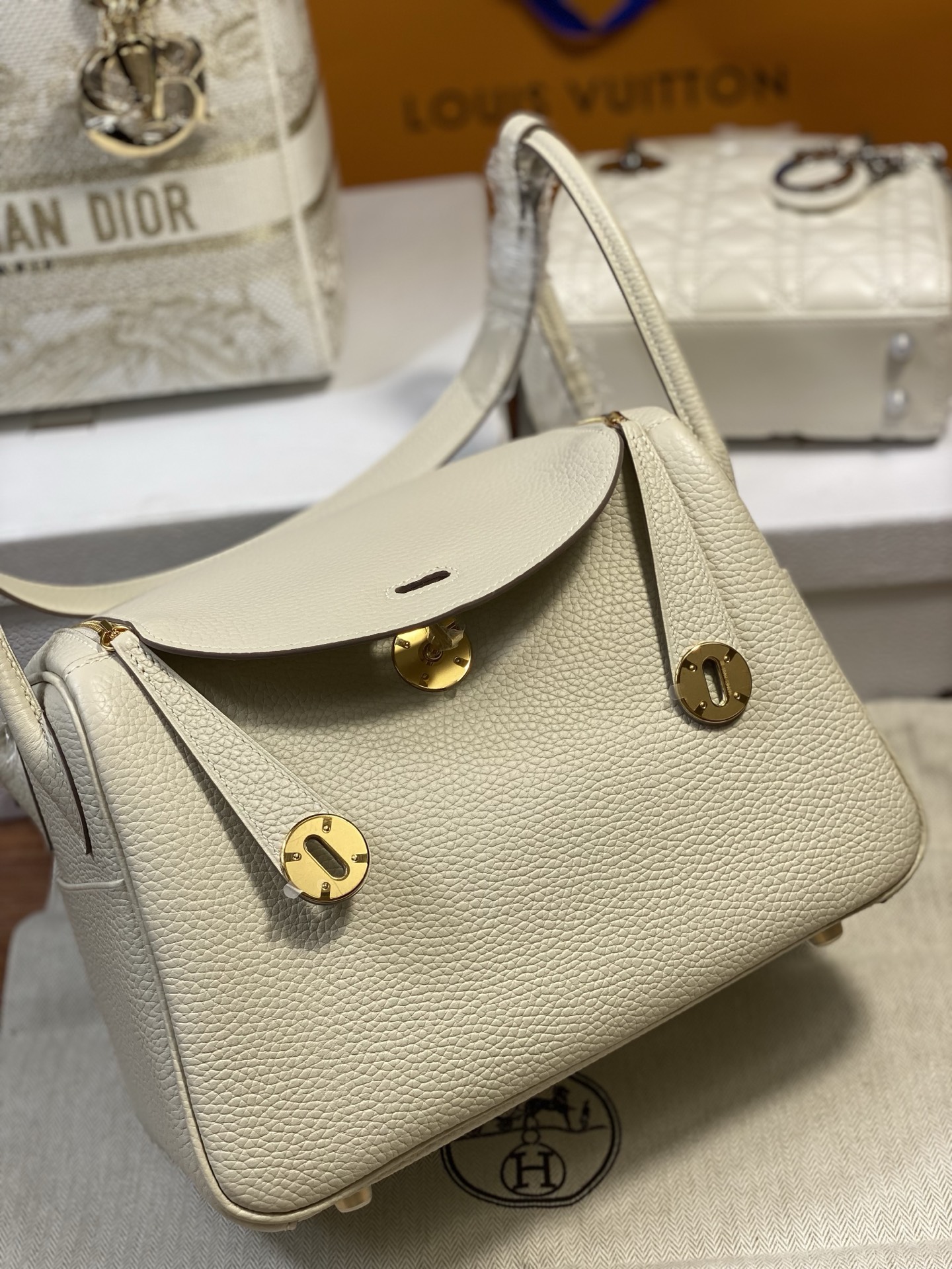 HERMÈS Lindy Mini