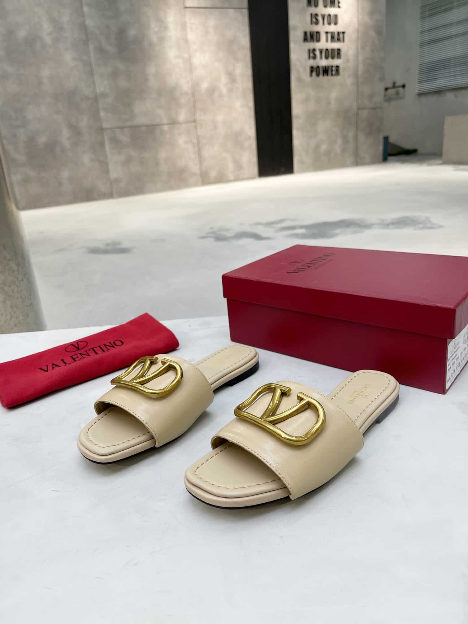 Valentino Garavani VLogo Signature Slide Sandal Beige