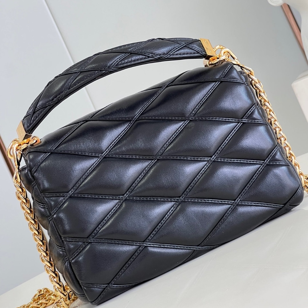 LOUIS VUITTON GO 14 MM BAG BLACK 23CM M22891