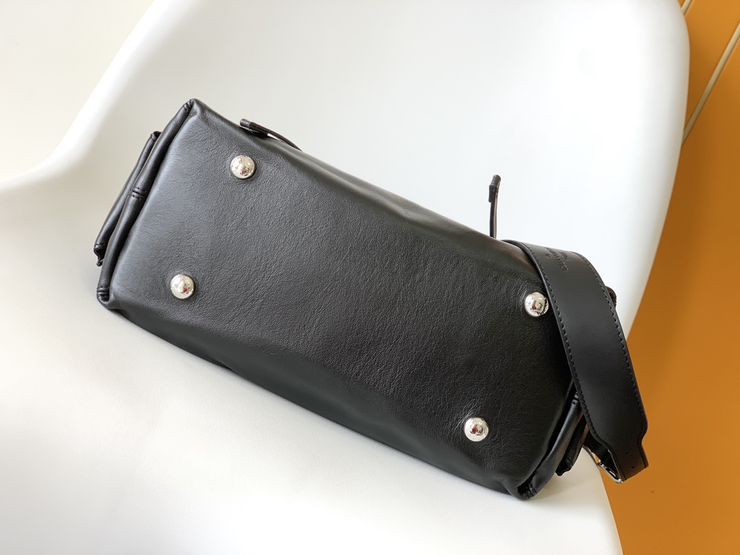 Louis Vuitton Carryall Cargo Pm H33 – Women – Handbags