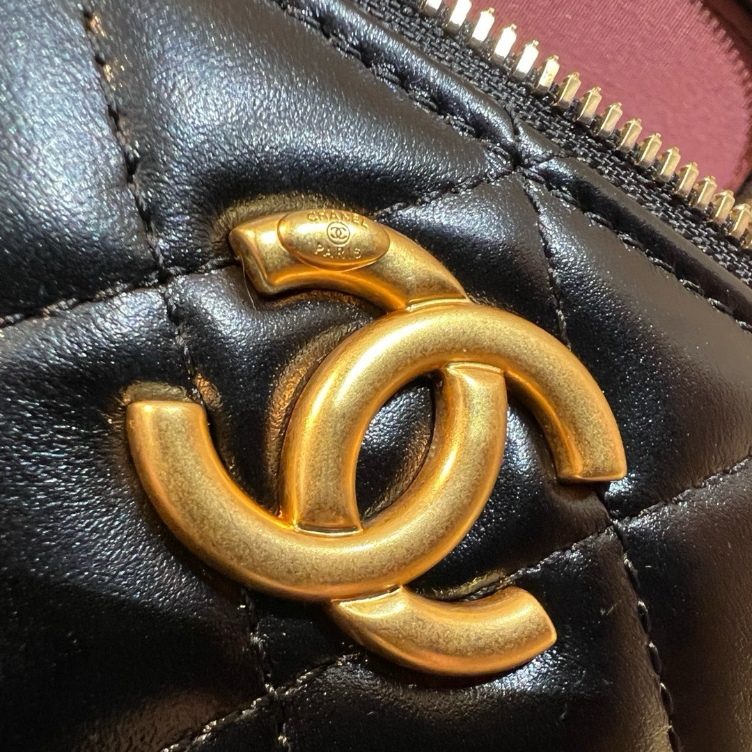 Chanel Small Vanity With Chain Black 12Cm/ 4.7in
