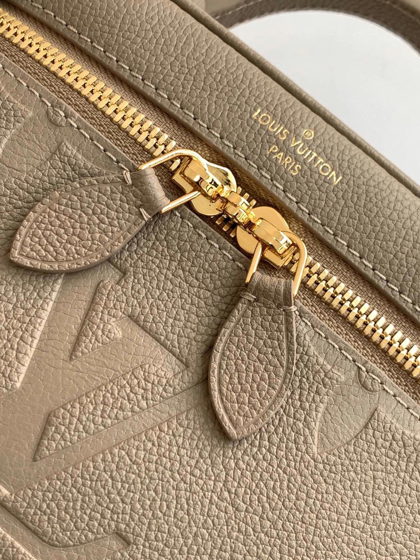 Louis Vuitton Vanity Pm Dune 19cm/7.5in