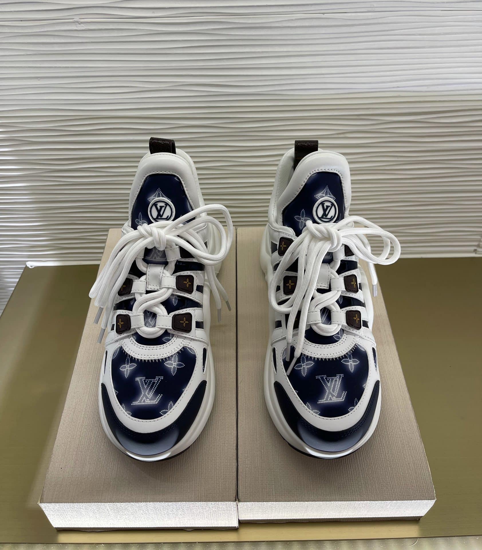 Louis Vuitton Archlight Sneaker Dark Blue 1A9Rx9