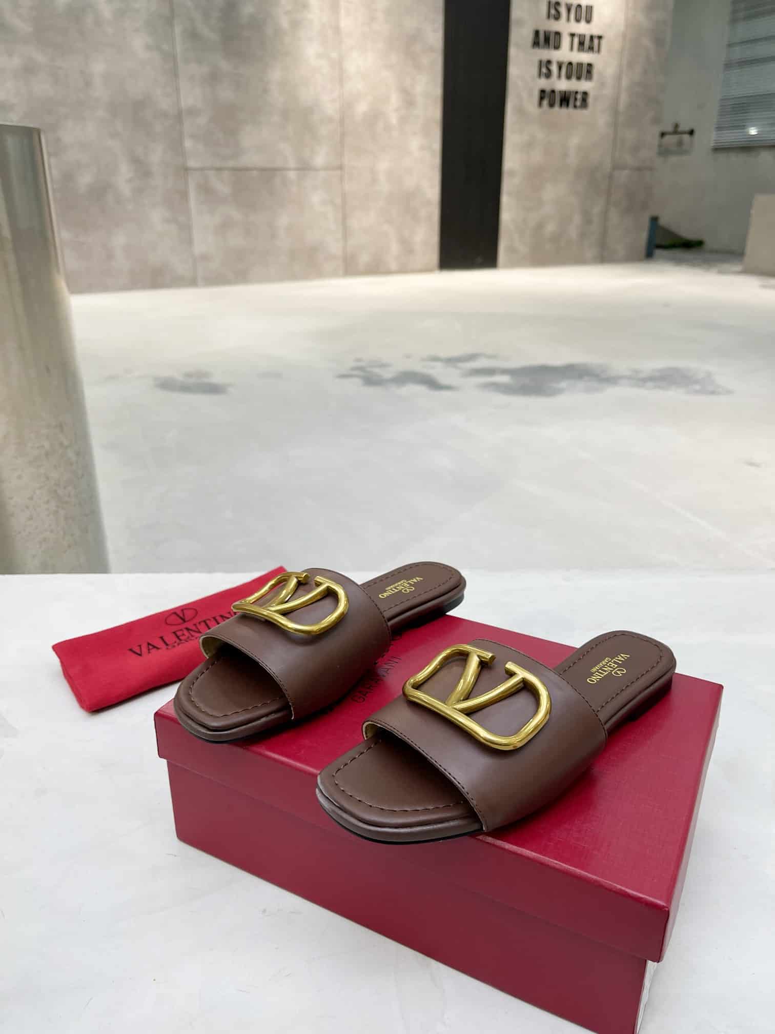 Valentino Garavani Vlogo Signature Slide Sandal Brown