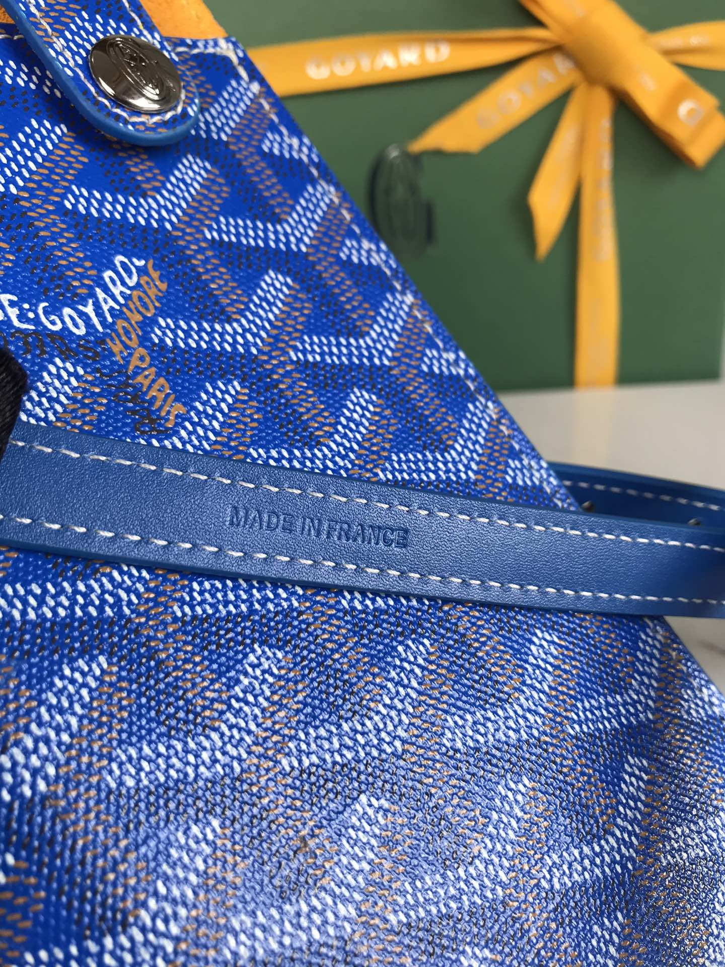 Goyard Montmartre Gm Case 18 Cm Sapphire Blue Goyardine Canvas