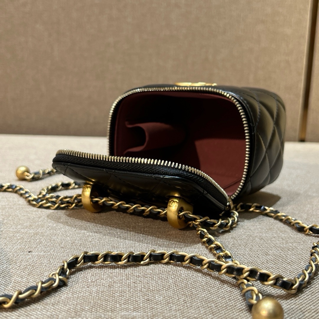 Chanel Small Vanity With Chain Black 12Cm/ 4.7in