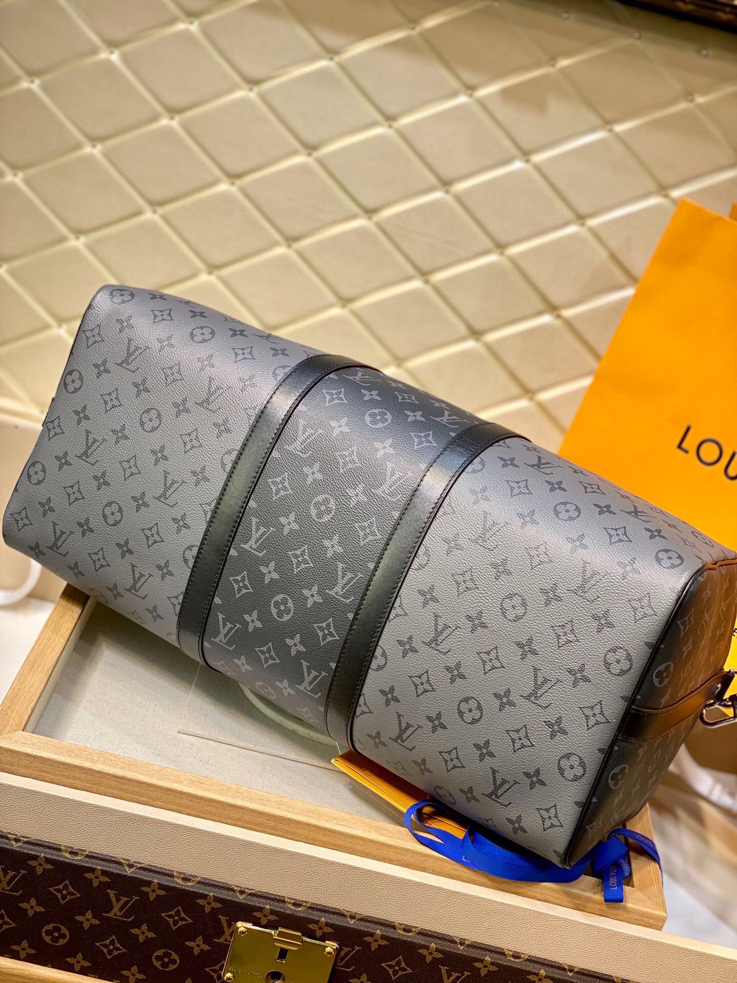 Louis Vuitton Keepall Bandouliere Monogram Eclipse Reverse 50 Gray 50cm M45392