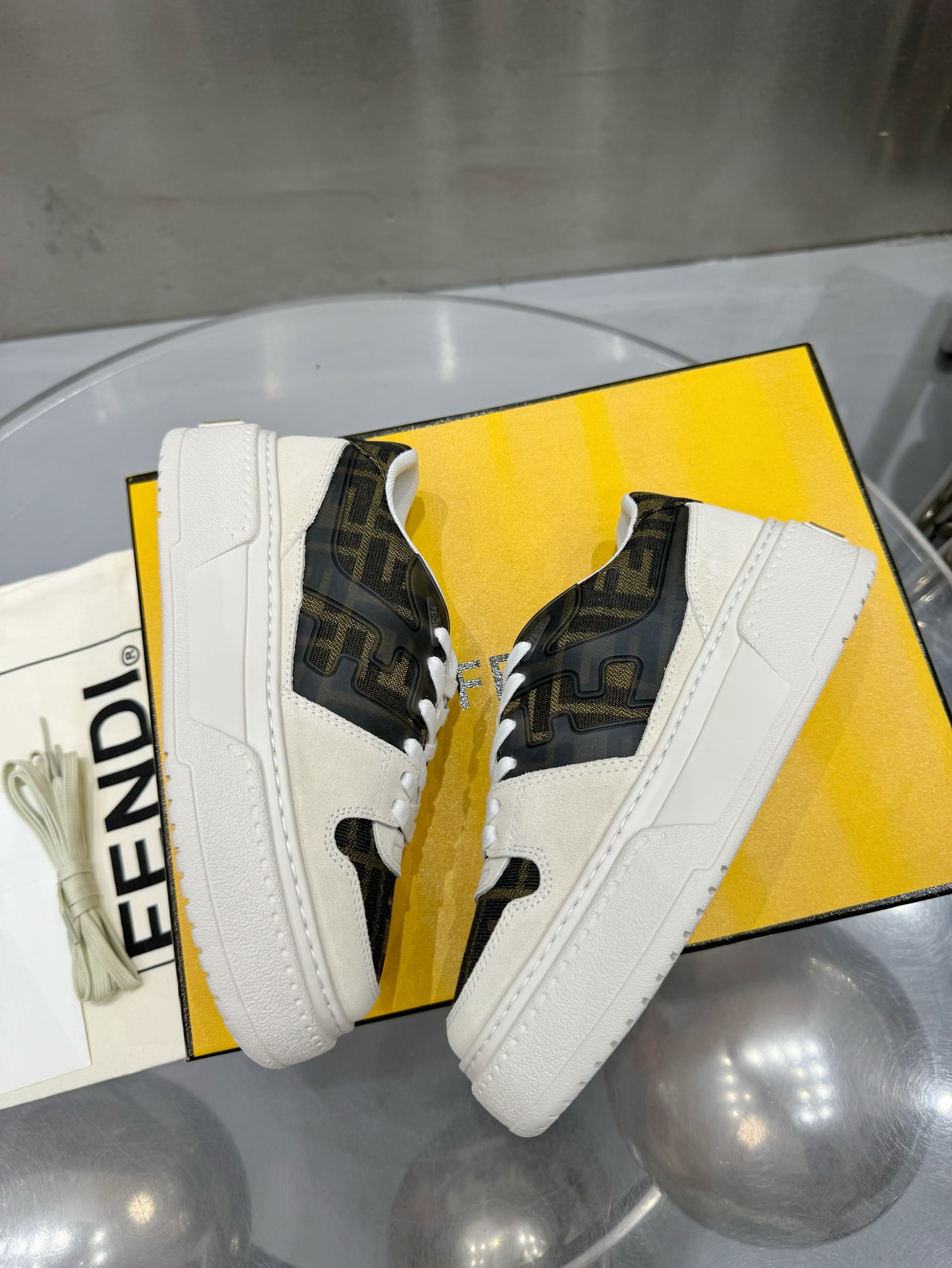 FENDI Match leather platform low-tops sneakers