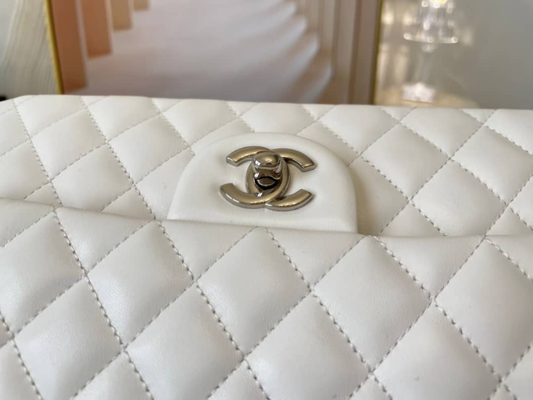 Chanel Classic Double Flap Bag White 25cm