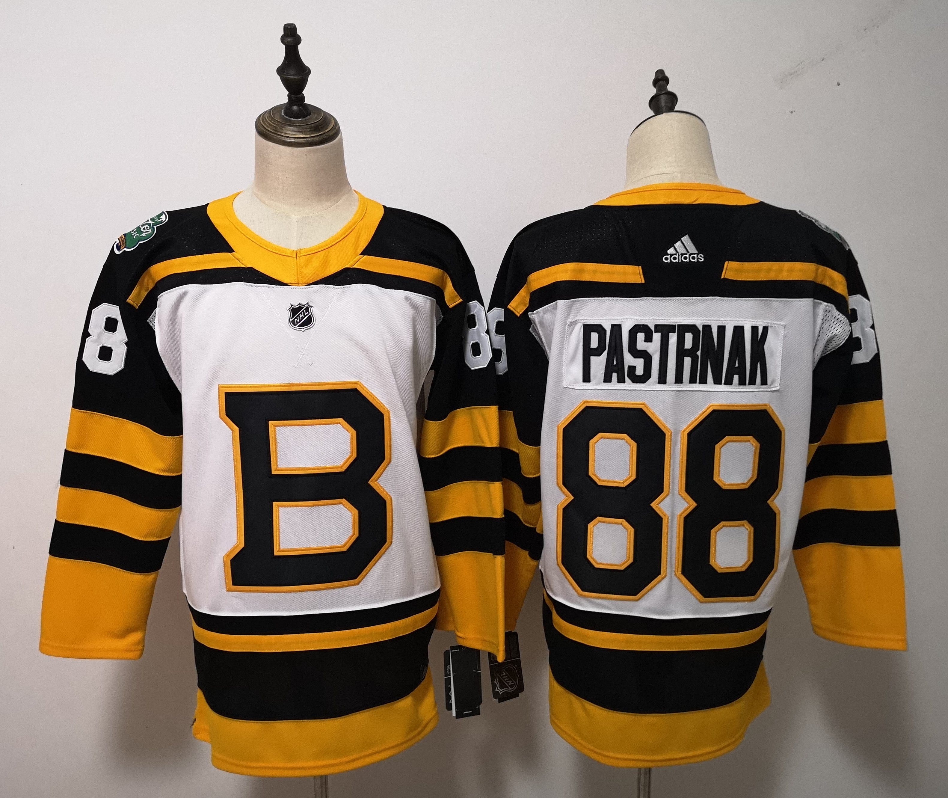 NHL Boston Bruins PASTRMAK # 88 Jersey