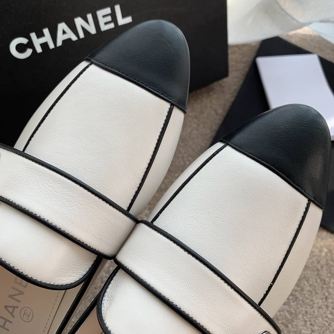 Chanel Leather Cc Cap Toe Slip On Loafers White