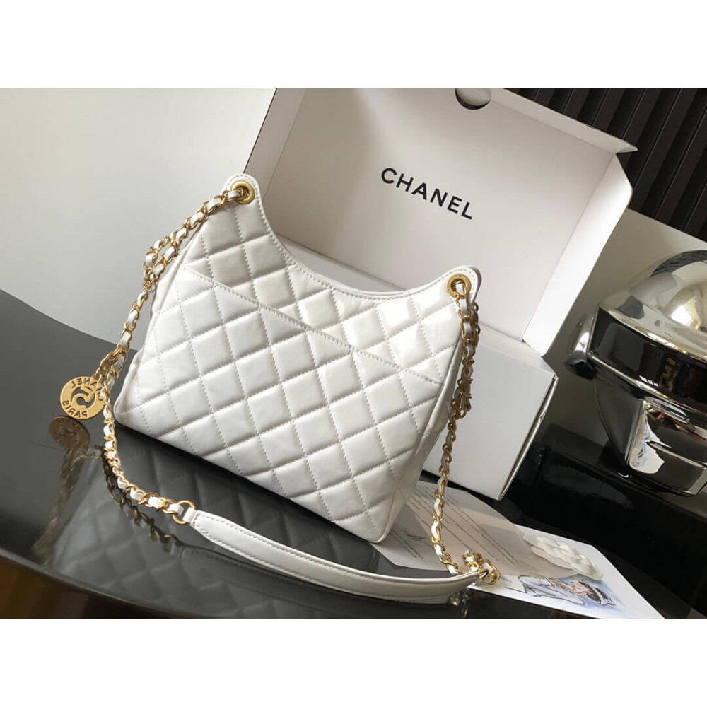 Chanel Hobo Bag in Shiny Crumpled Calfskin 22.5cm