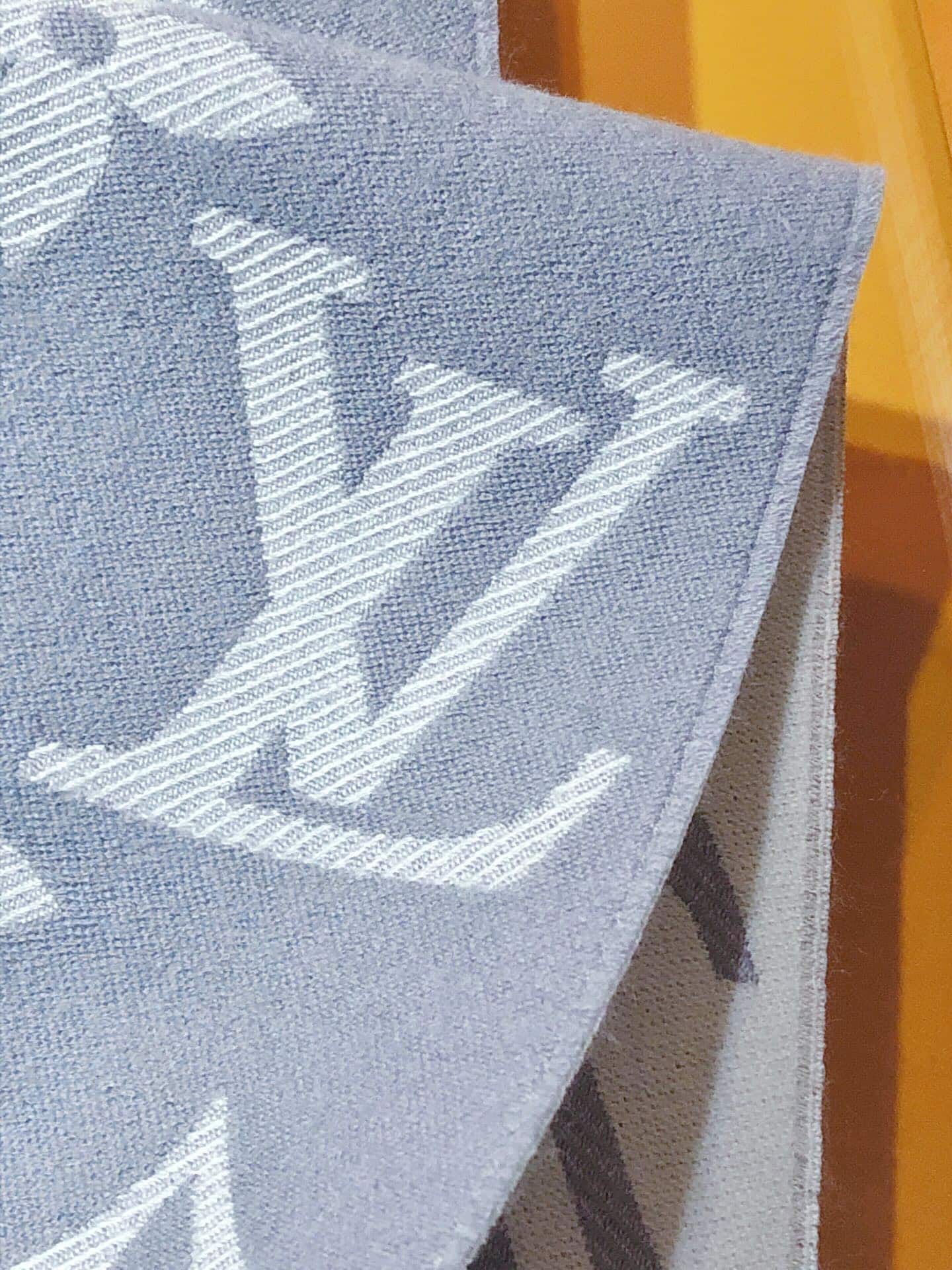 Louis Vuitton Lv Monogram Essential Scarf Light Grey M77727