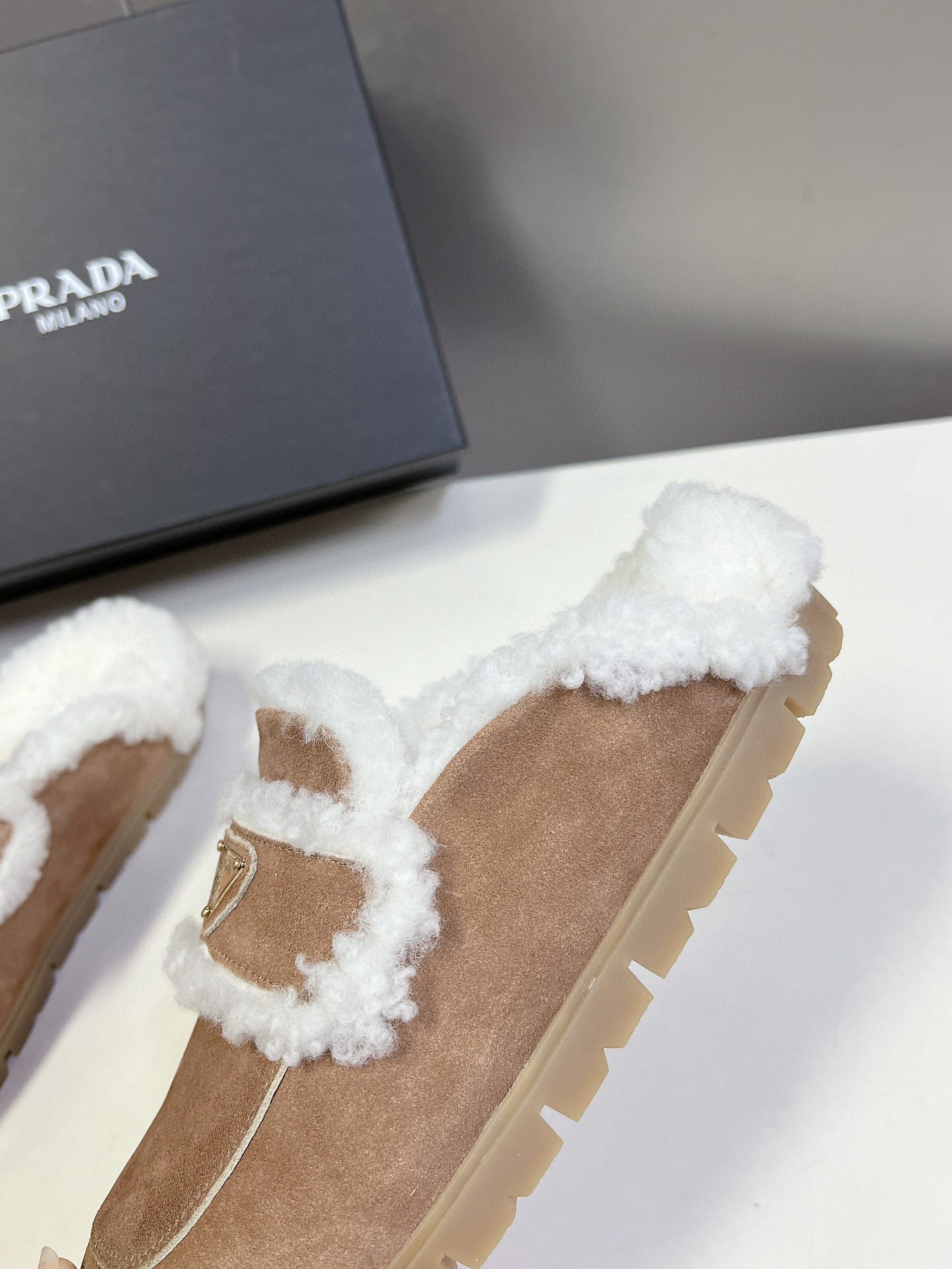 Prada Suede And Shearling Slippers Ecru 1S711M X0O F0379 F Zg20