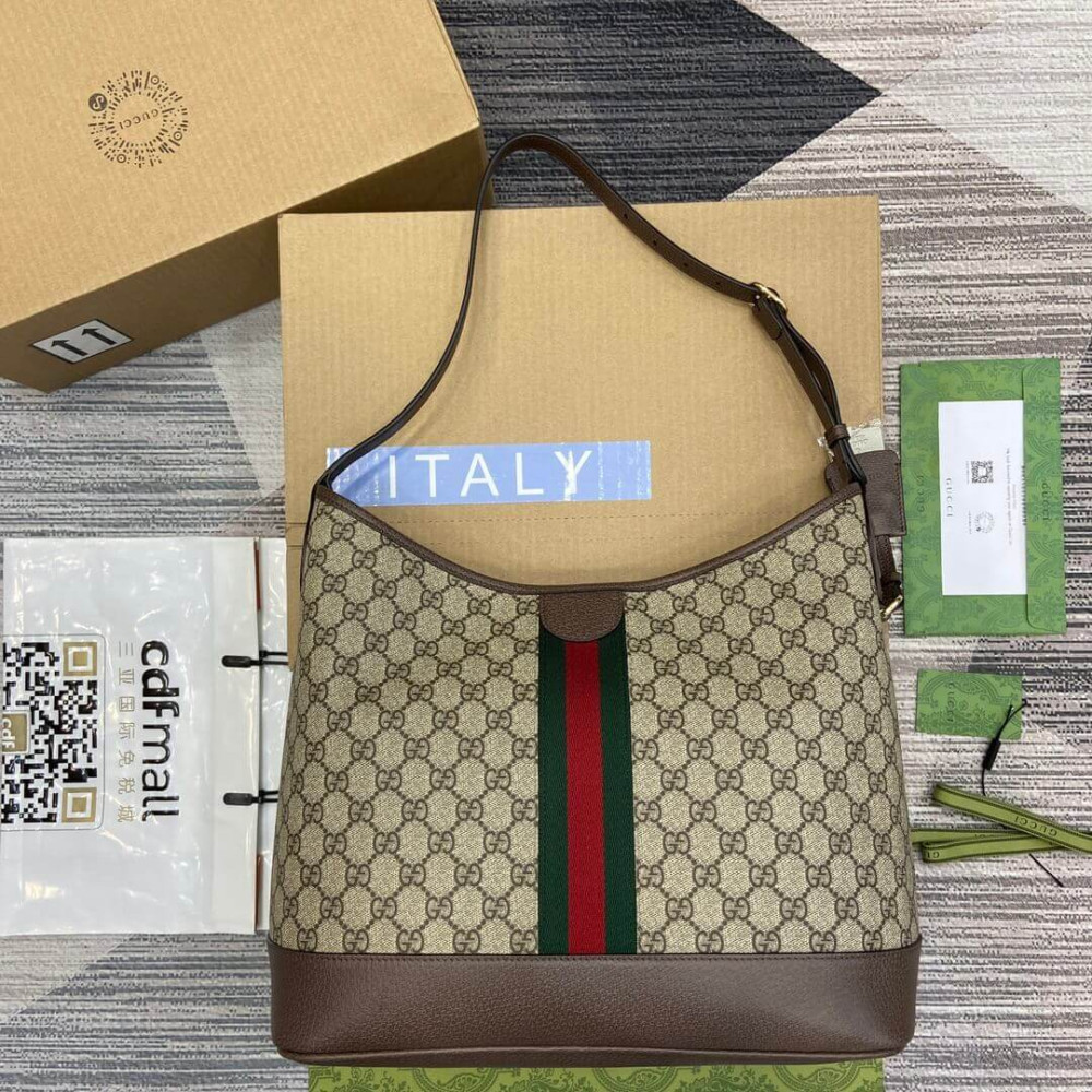 Gucci Ophidia GG Medium Shoulder Bag