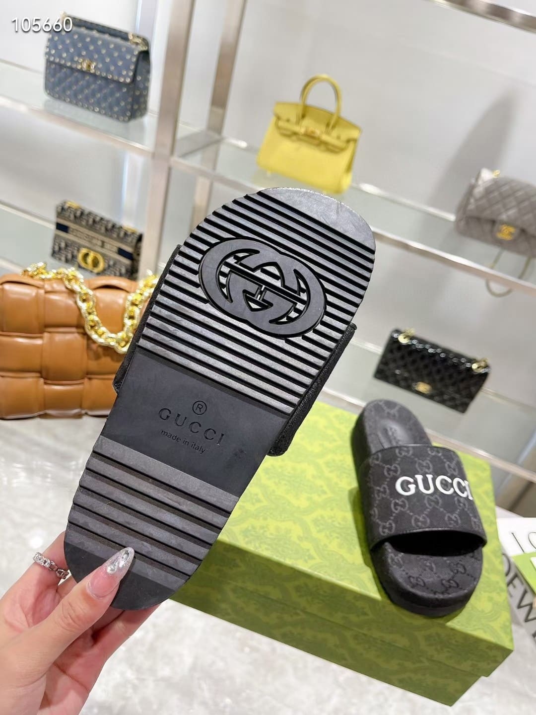 Gucci Women’S Gg Canvas Slide Sandal Black