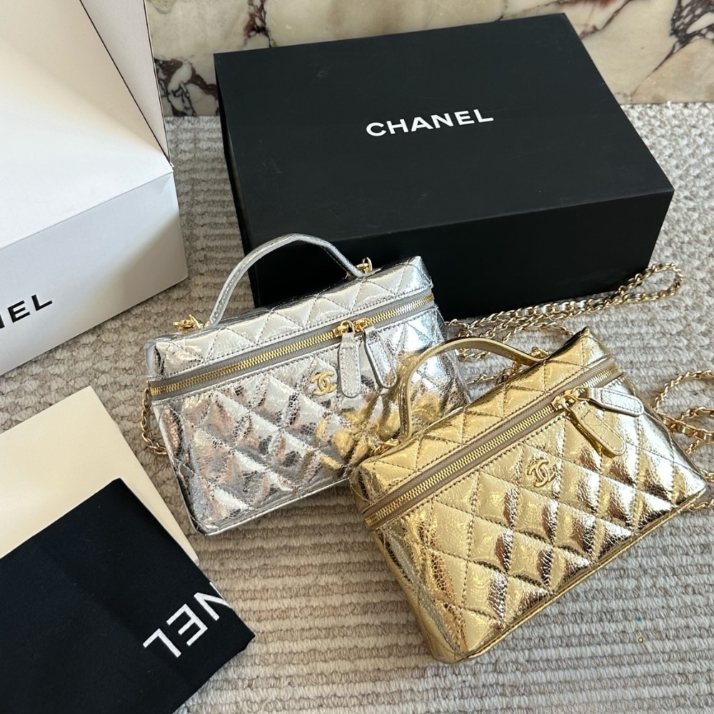 Chanel Vanity Case With Chain Metallic Silver 20Cm