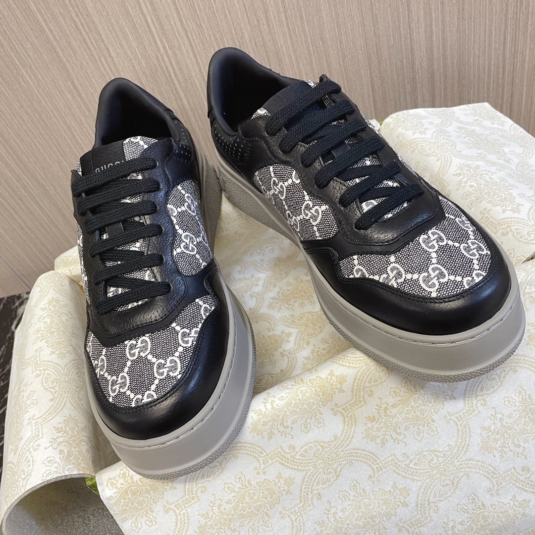Gucci Men’S Gg Trainer Supreme Canvas Black ?669582 Aacod 1072