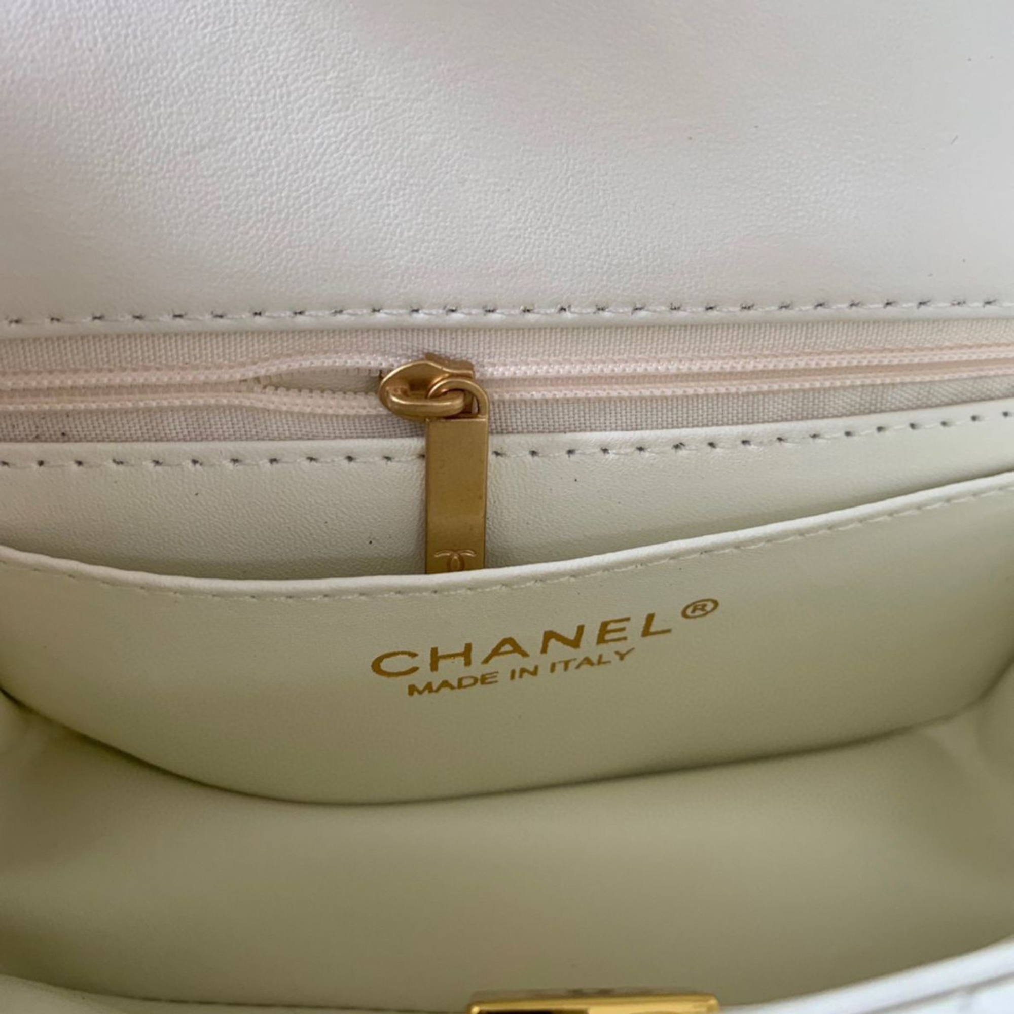 Chanel Mini Flap White Bag 22cm/8.9in