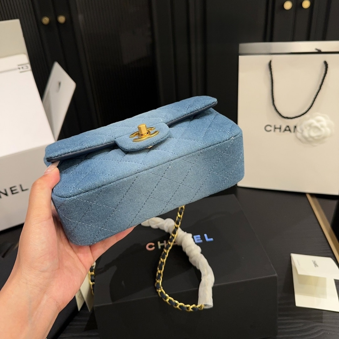 Chanel Classic Handbag Washed Denim And Gold Tone Metal Blue 19Cm A01112 B16747 Nx158