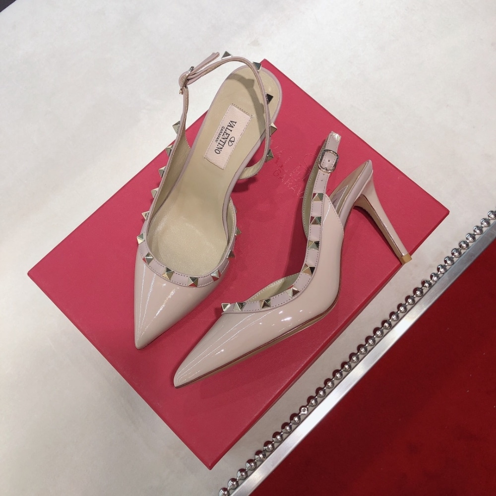 Valentino Garavani Rockstud Patent Leather Strap Pump Beige