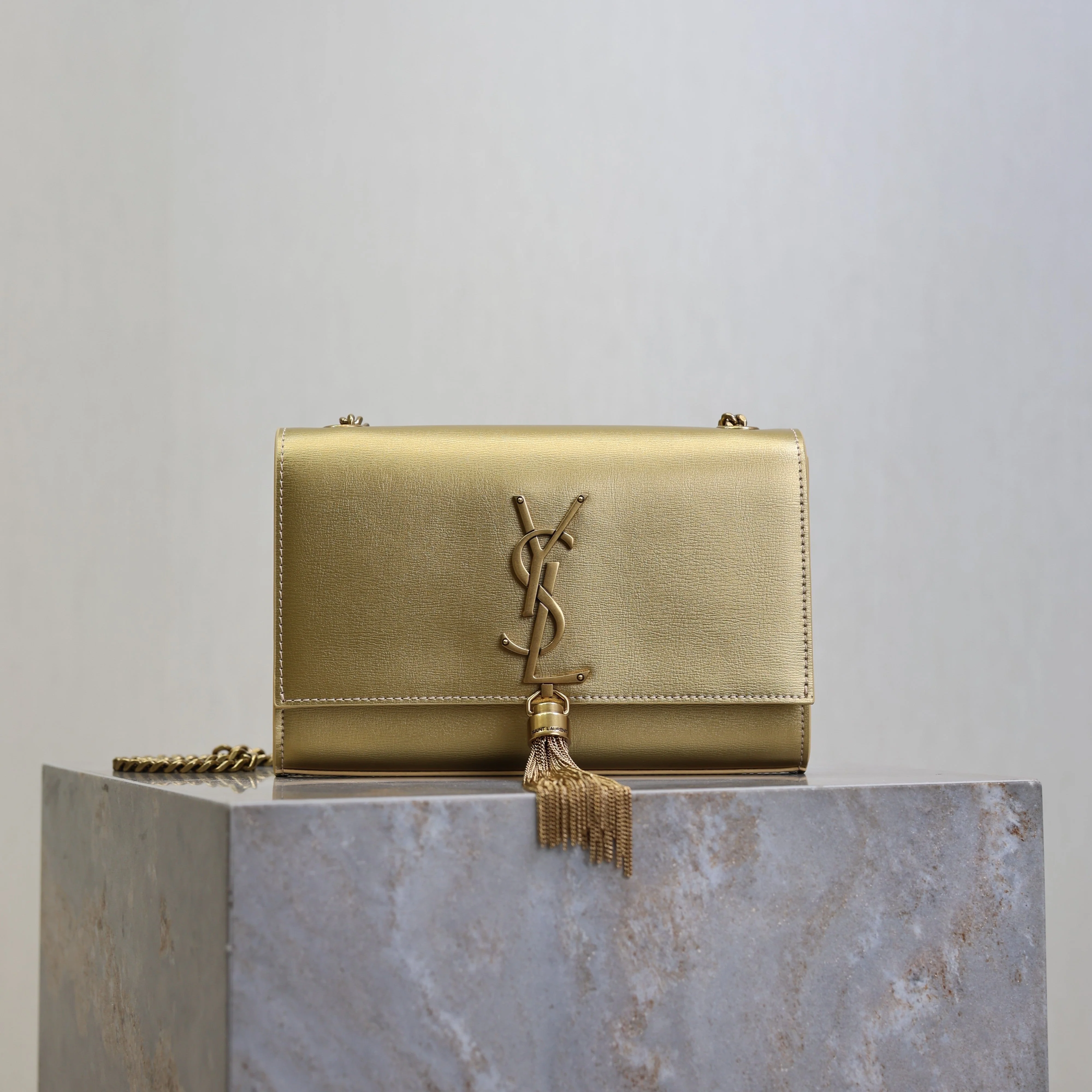 Kate Small Bag 20cm Gold Metallic Calfskin.